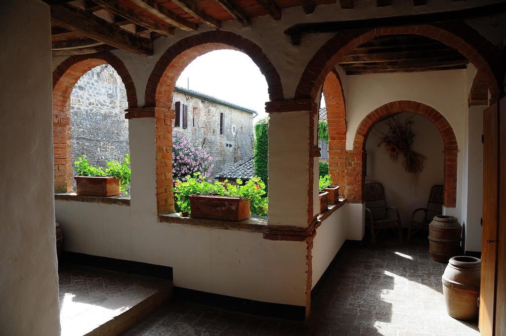 Agriturismo Castello Saltemnano Buonconvento Exterior photo
